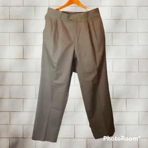 Men's Van Heusen Dress Pants Size 34/34